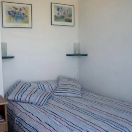 Apartmán Dans Res. Avec Piscine A 150m De La Plage 86601 *